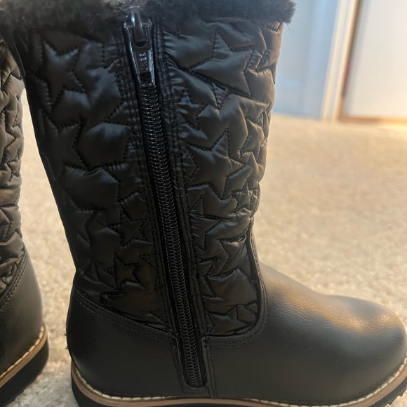 ✨ H&M Kids Tan Suede Ankle Boots – Size 10.5 | New Without Tags ✨ - Picture 3 of 14